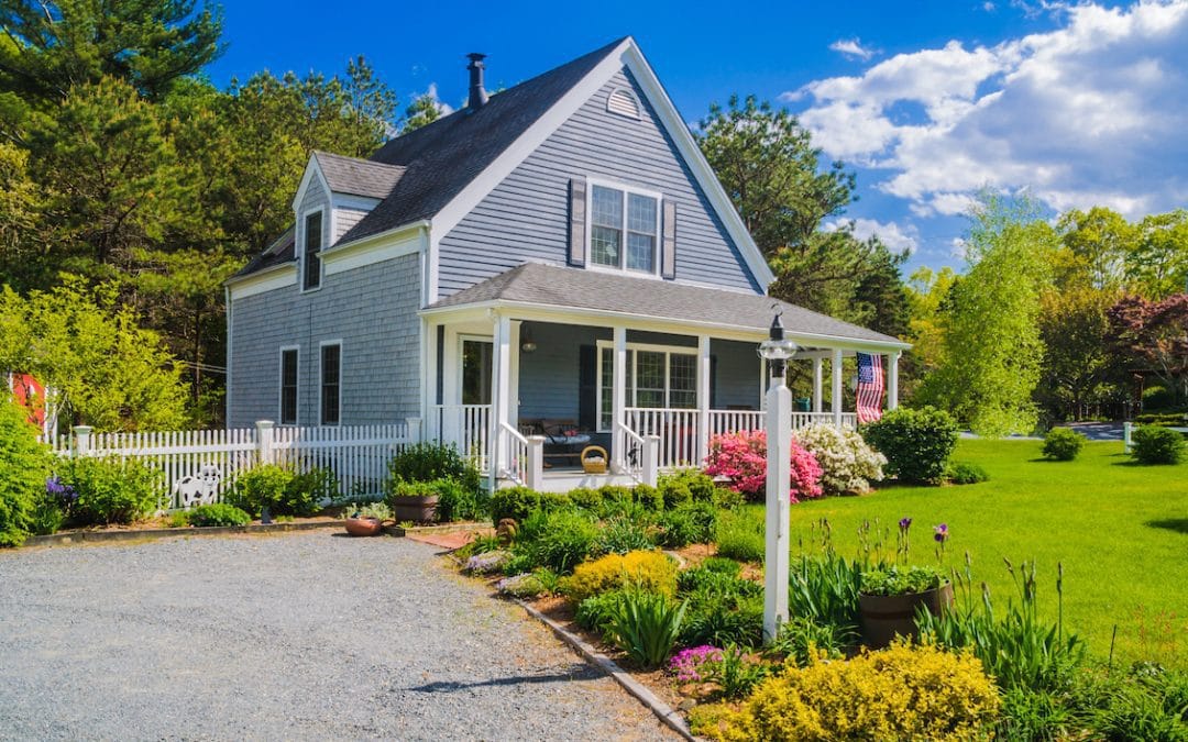 Massachusetts single-family listings fell 19 percent in October #Massachusetts #Homeowers