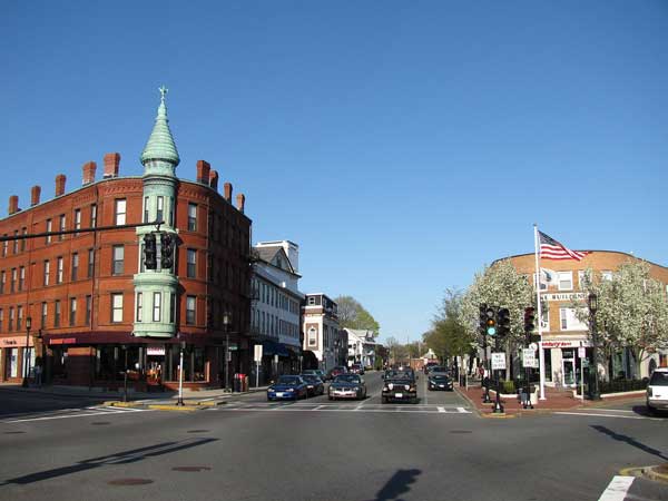 | Massachusetts Association of Buyer Agents Home Buyer Agent Medford MA photo of Medford Square