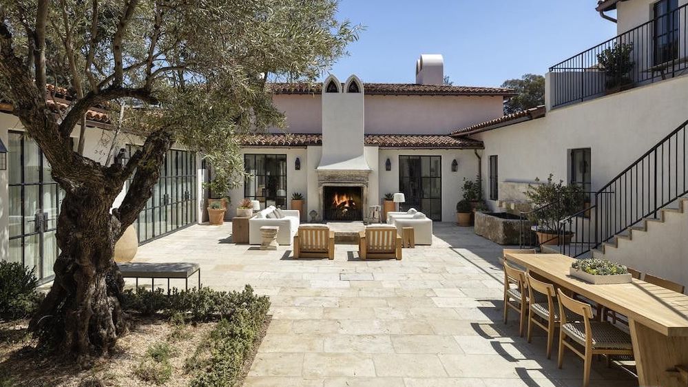 Wow-Worthy Hardscaping Ideas to Enhance Your Property’s Appeal #MABA #MassachusettsRealEstate #MaBuyerAgent #FirstTimeHomeBuyers