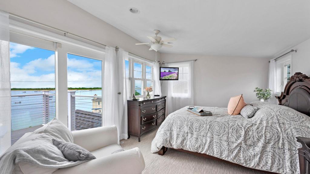 Home of Week: #Ipswich #MA two-bedroom two-bath #home overlooks Plum Sound #homebuyer