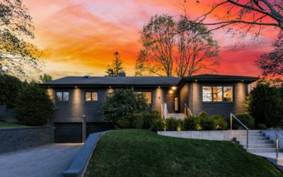 Home of Week: Jamaica Plain #Boston mid-century modernized for busy couples #buyersagent #ma #JamaicaPlain #RealEstate