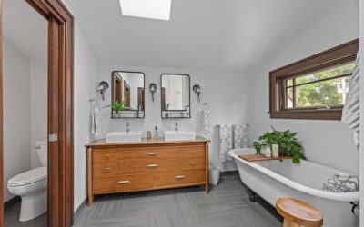 How to update your bathroom on a budget #MABA #MassachusettsRealEstate #FirstTimeHomeBuyers #MassBuyerAgents