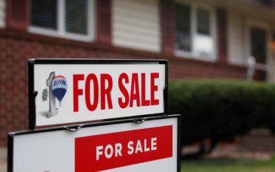 Advantages and Disadvantages of Buying a Home in Foreclosure #MABA #MassachusettsRealEstate #FirstTimeHomeBuyers #MaBuyerAgent