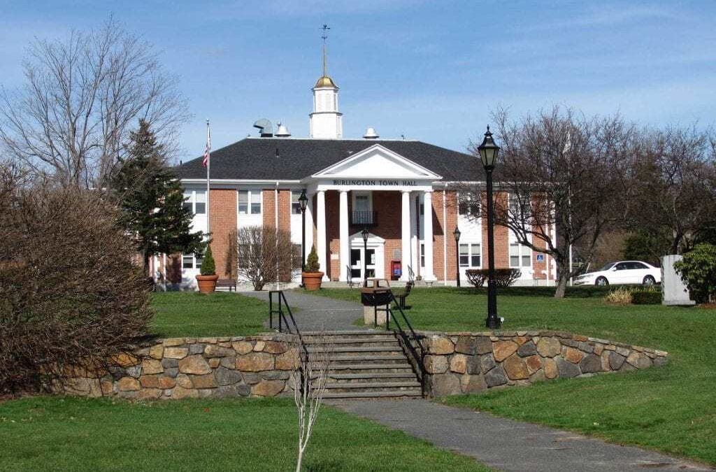 Burlington makes top Ten list of best suburbs for city-like living #MABA #MassachusettsRealEstate #FirstTimeHomeBuyers #MaBuyerAgent