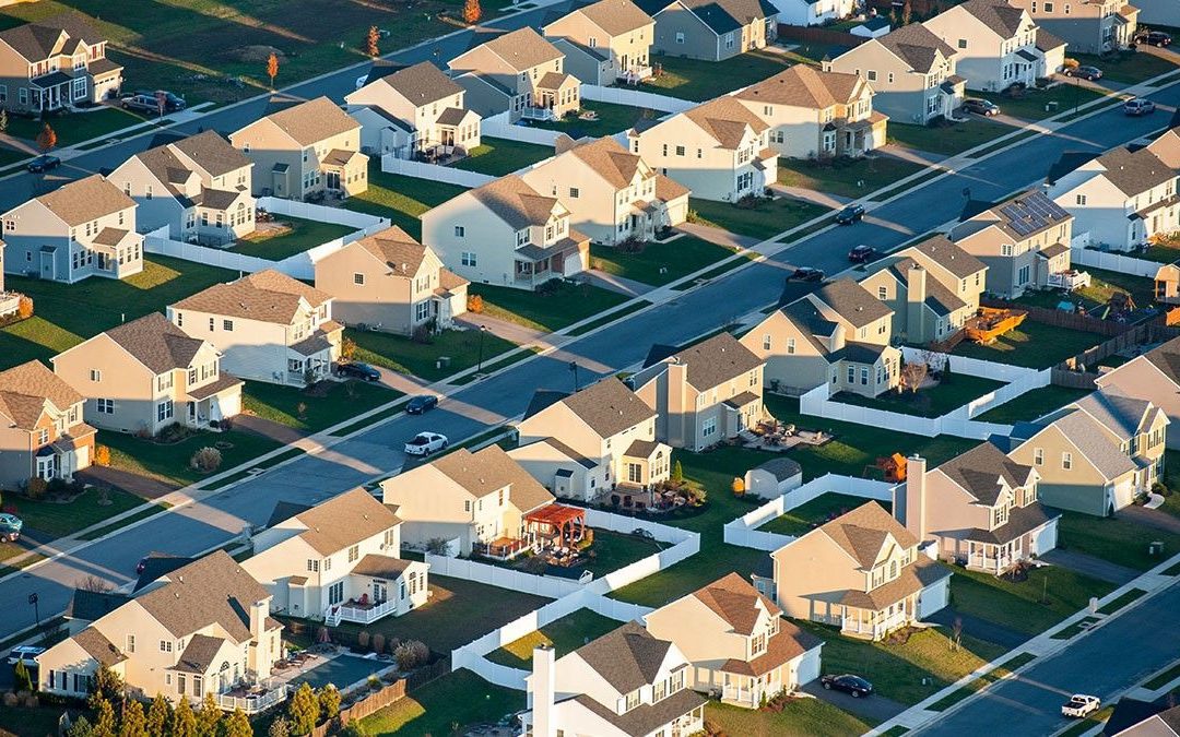 Tract Home vs. Spec Home vs. Custom Home Here Are the Key Differences #MABA #MassachusettsRealEstate #FirstTimeHomeBuyers #MaBuyerAgent